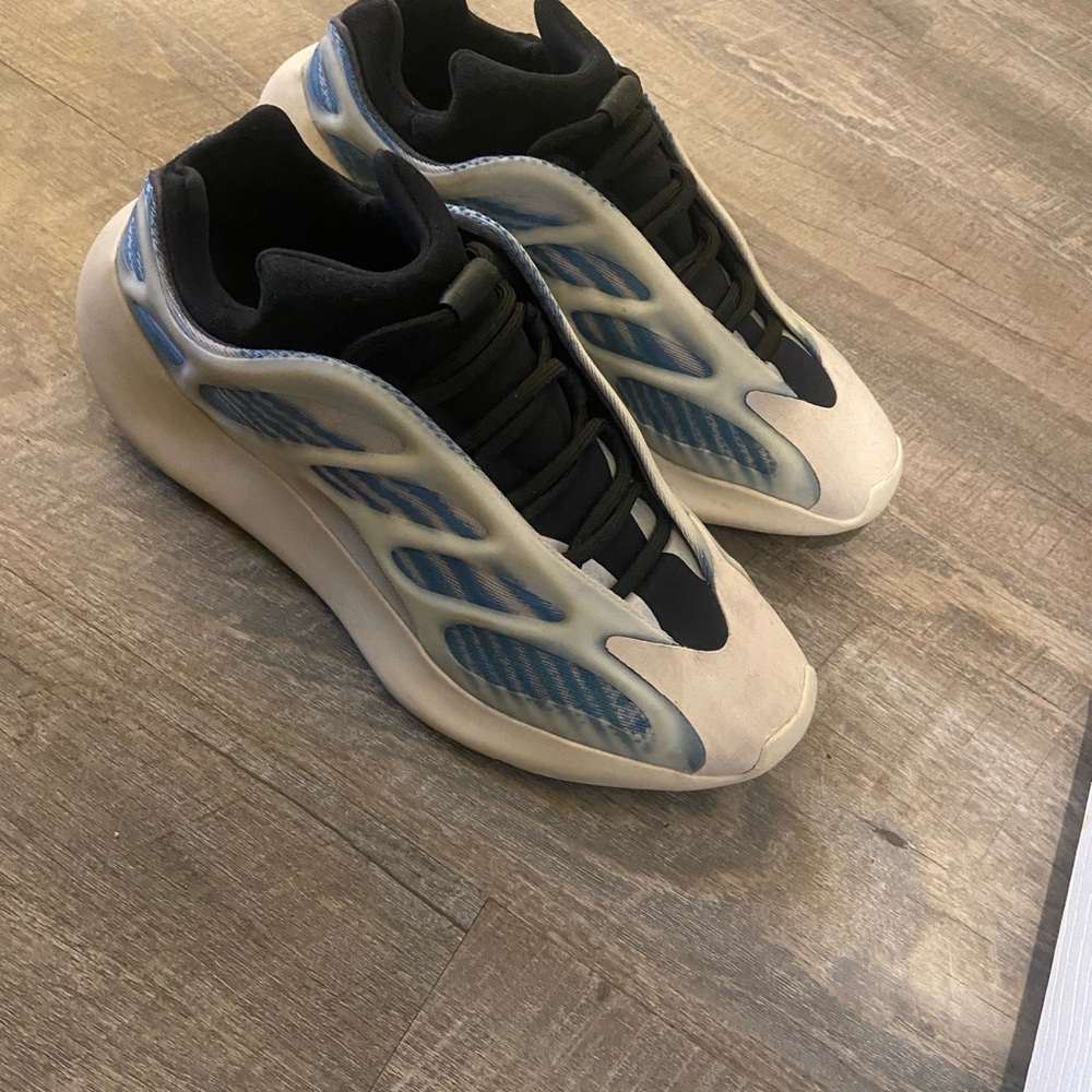 Yeezy boost - Picture 2 of 4